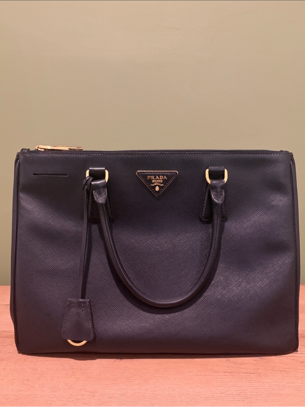 Pre-loved Prada Saffiano Leather Galleria double zip medium